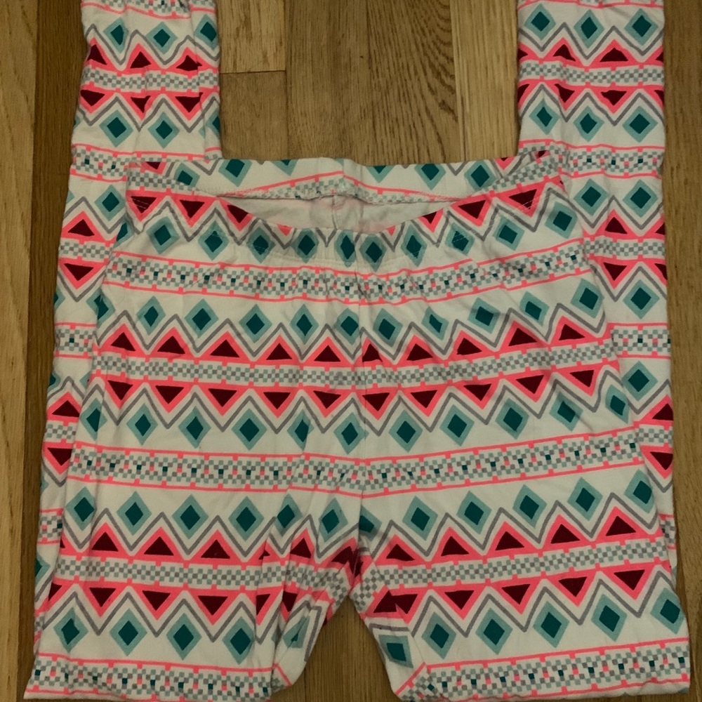 Cat & Jack girls leggings. Size large